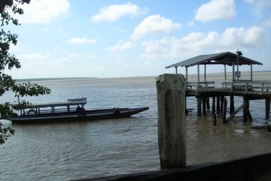 -Frederiksdorp-Suriname-steiger -Frederiksdorp-Suriname-steiger