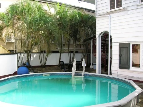 albergo alberga zwembad