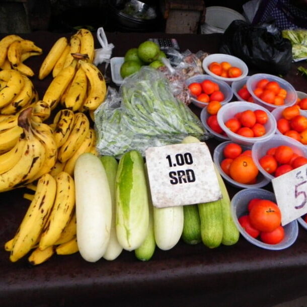 markt paramaribo