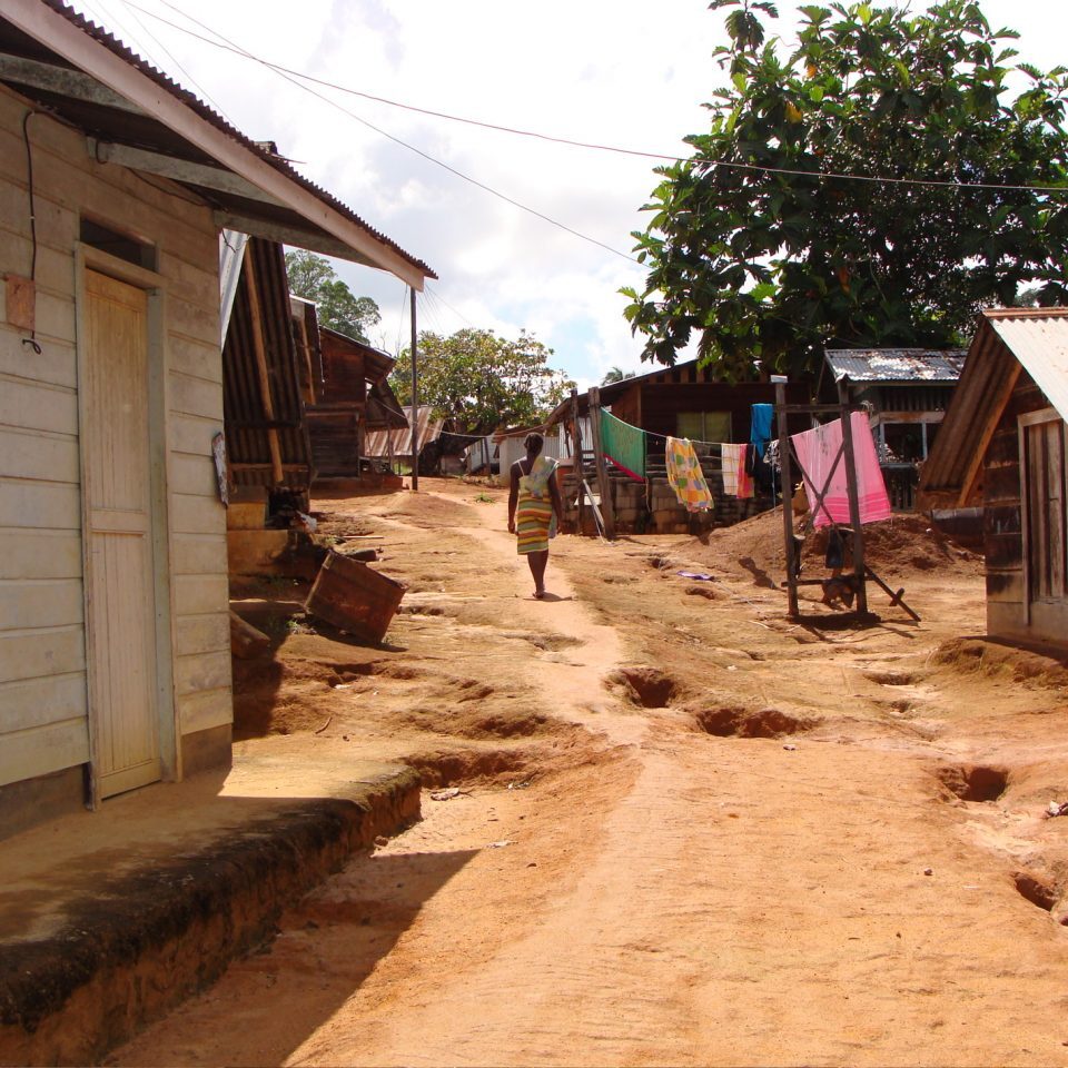 pingpe dorp suriname