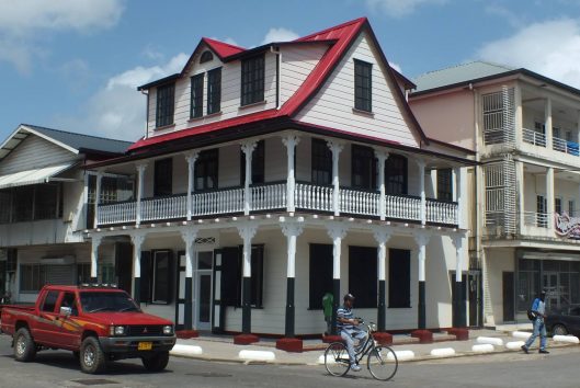 stadsherstel Suriname