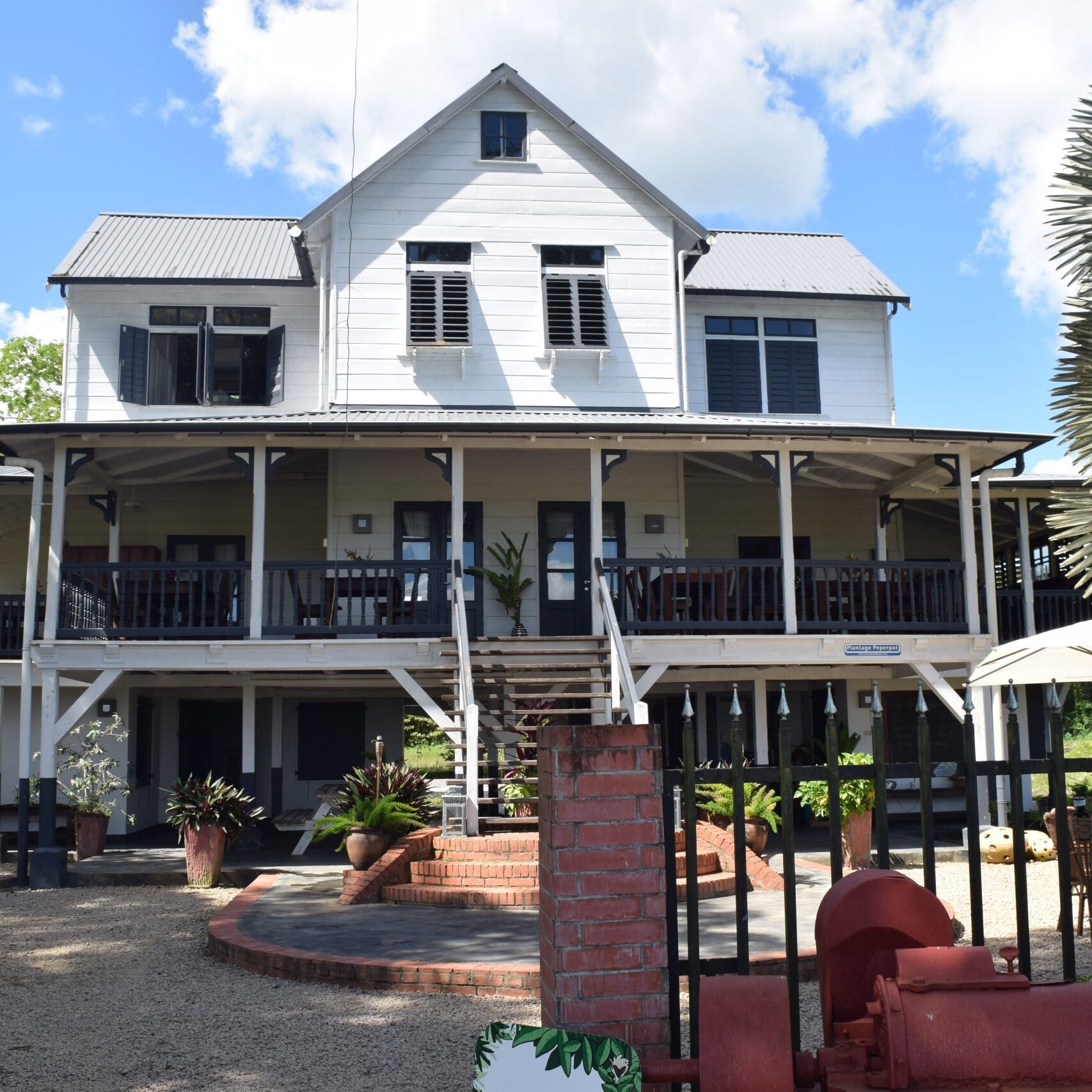peperpot boutique hotel  scaled