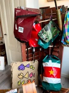 surinameholidays.nl_gallerydekus capaci bags capaci bags gallery the kiss